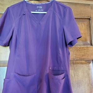 Cherokee iFlex scrub top